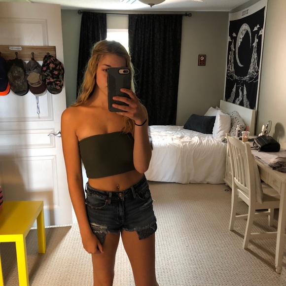 Shorts - Picture 4 of 4